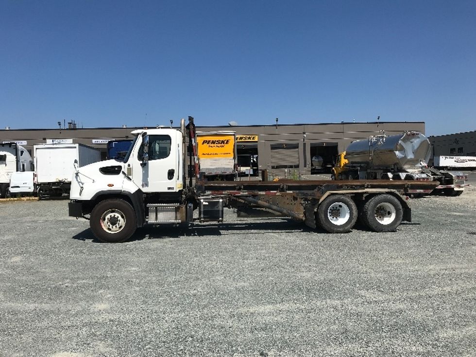 Other Truck-Light and Medium Duty Trucks-Freightliner-2019-114SD-Abbotsford-BC-282,827\n\t\tkm-$ 149,000 - Image 4