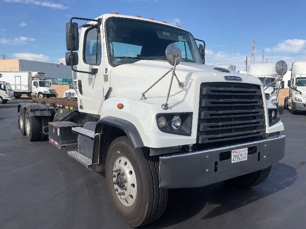 Other Truck-Light and Medium Duty Trucks-Freightliner-2019-114SD-Anaheim-CA-179,327\n\t\tmiles-$ 110,000 - Image 1