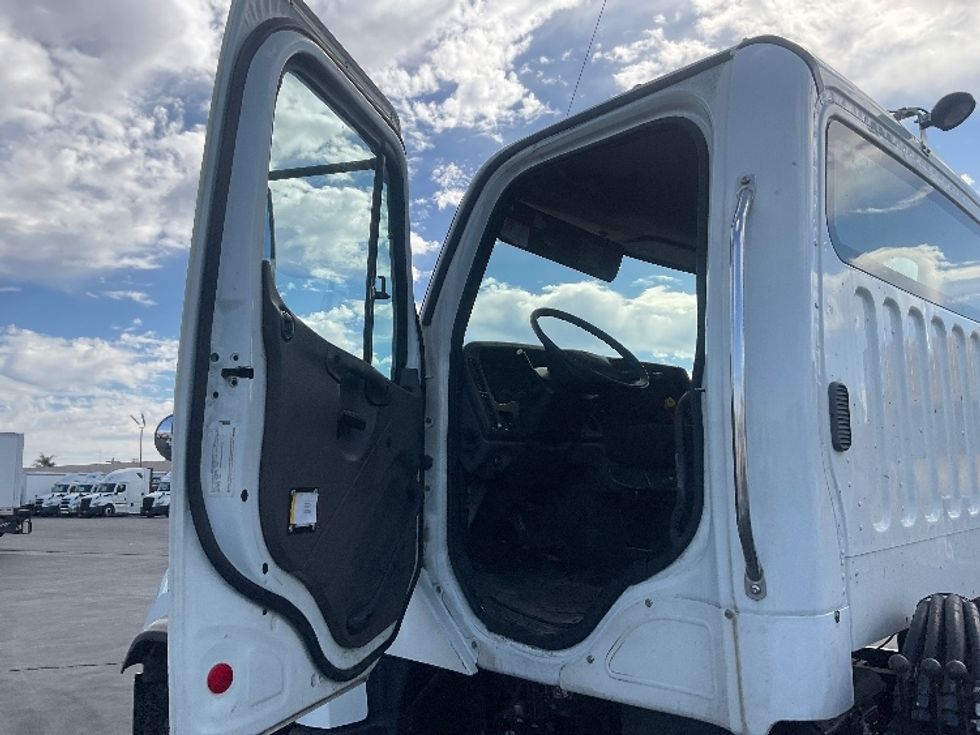 Other Truck-Light and Medium Duty Trucks-Freightliner-2019-114SD-Anaheim-CA-179,327\n\t\tmiles-$ 110,000 - Image 16
