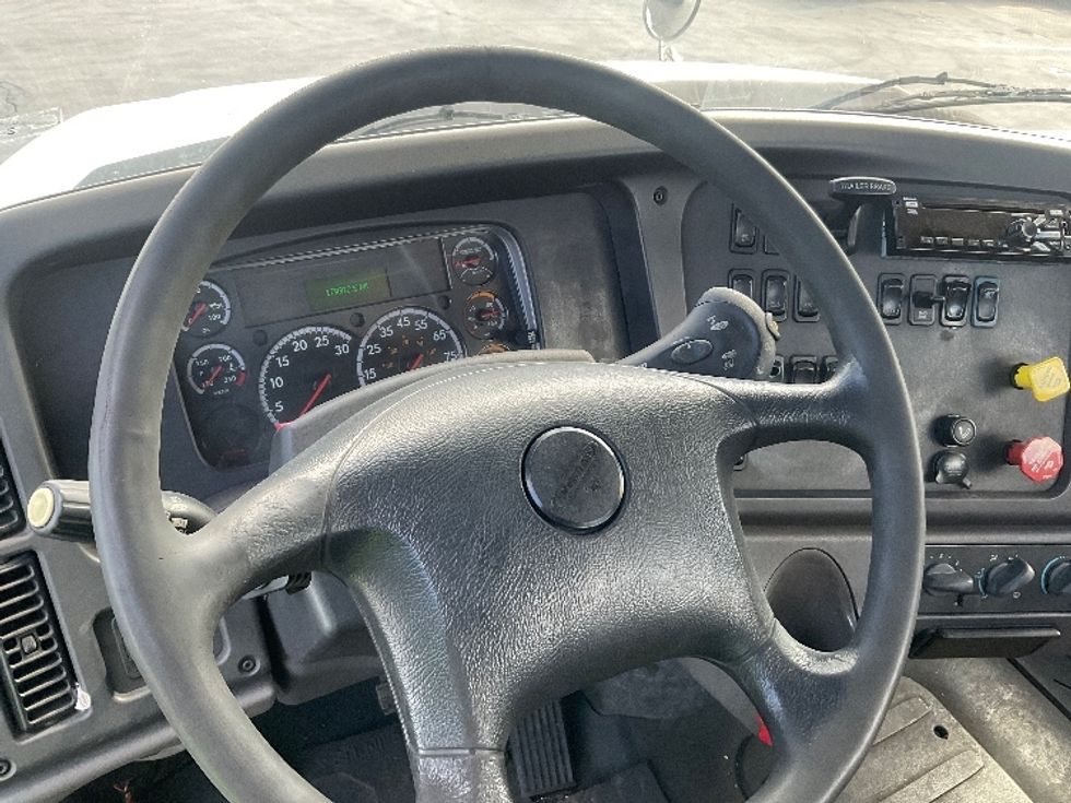 Other Truck-Light and Medium Duty Trucks-Freightliner-2019-114SD-Anaheim-CA-179,327\n\t\tmiles-$ 110,000 - Image 17