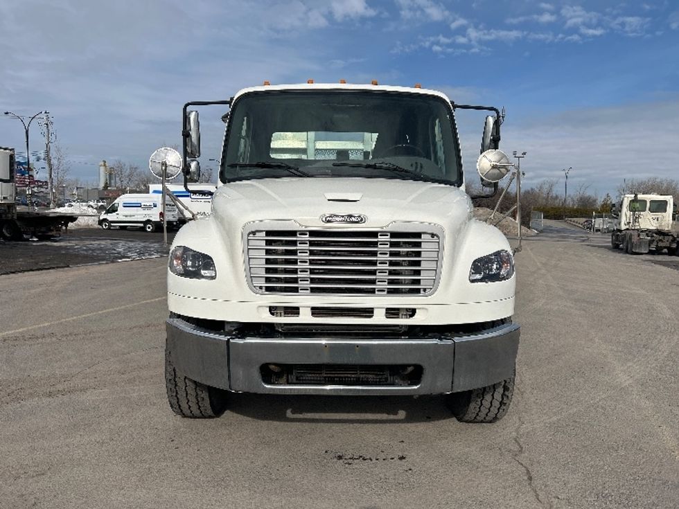 Other Truck-Light and Medium Duty Trucks-Freightliner-2019-M2-Montreal-PQ-188,359\n\t\tkm-$ 100,500 - Image 2