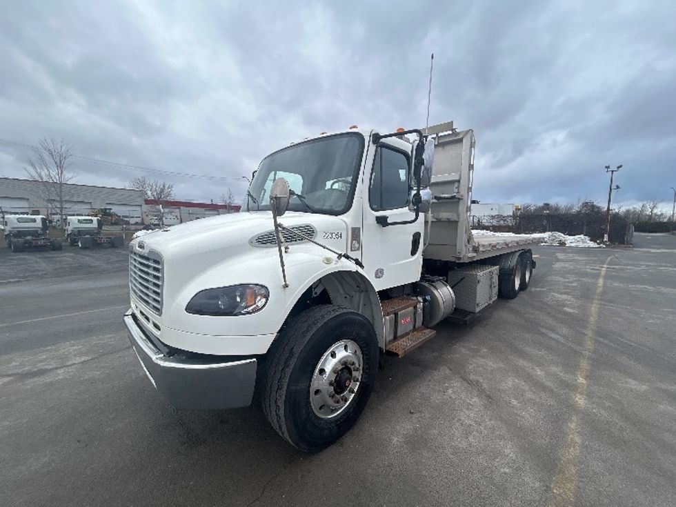 Other Truck-Light and Medium Duty Trucks-Freightliner-2019-M2-Montreal-PQ-200,479\n\t\tkm-$ 113,000 - Image 3