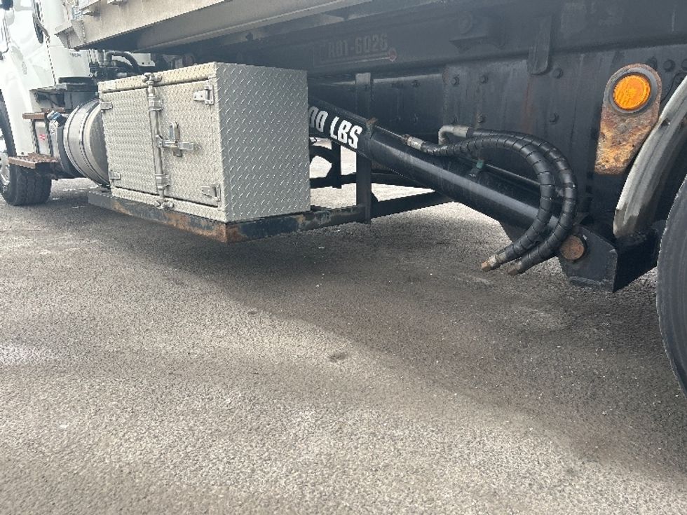 Other Truck-Light and Medium Duty Trucks-Freightliner-2019-M2-Montreal-PQ-200,479\n\t\tkm-$ 113,000 - Image 5