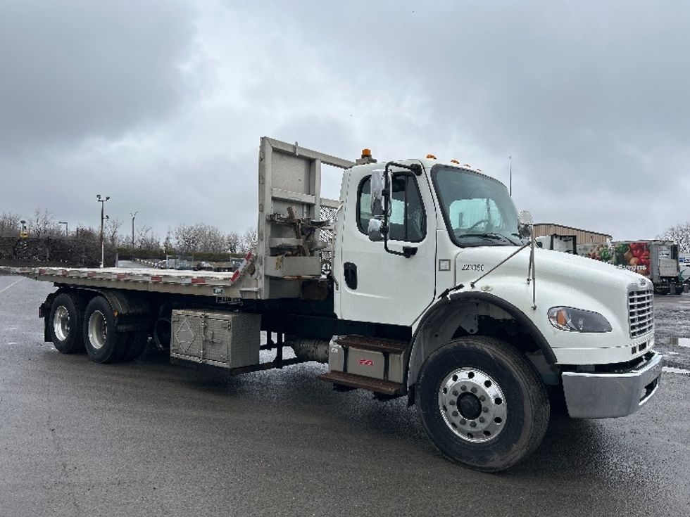 Other Truck-Light and Medium Duty Trucks-Freightliner-2019-M2-Montreal-PQ-219,979\n\t\tkm-$ 99,000 - Image 1