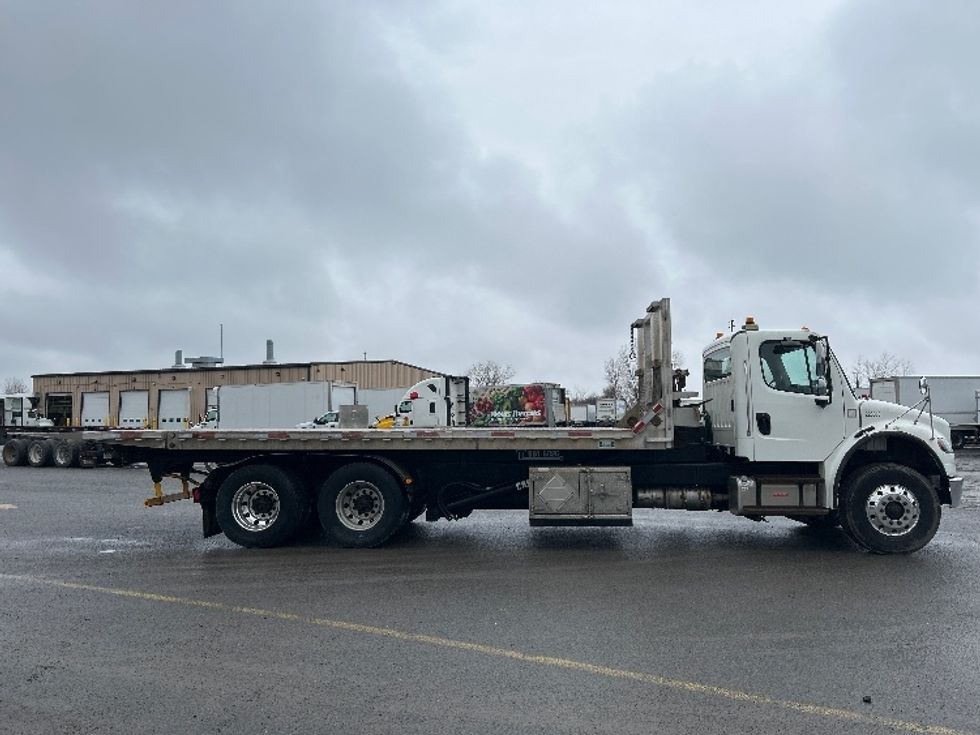 Other Truck-Light and Medium Duty Trucks-Freightliner-2019-M2-Montreal-PQ-219,979\n\t\tkm-$ 99,000 - Image 11