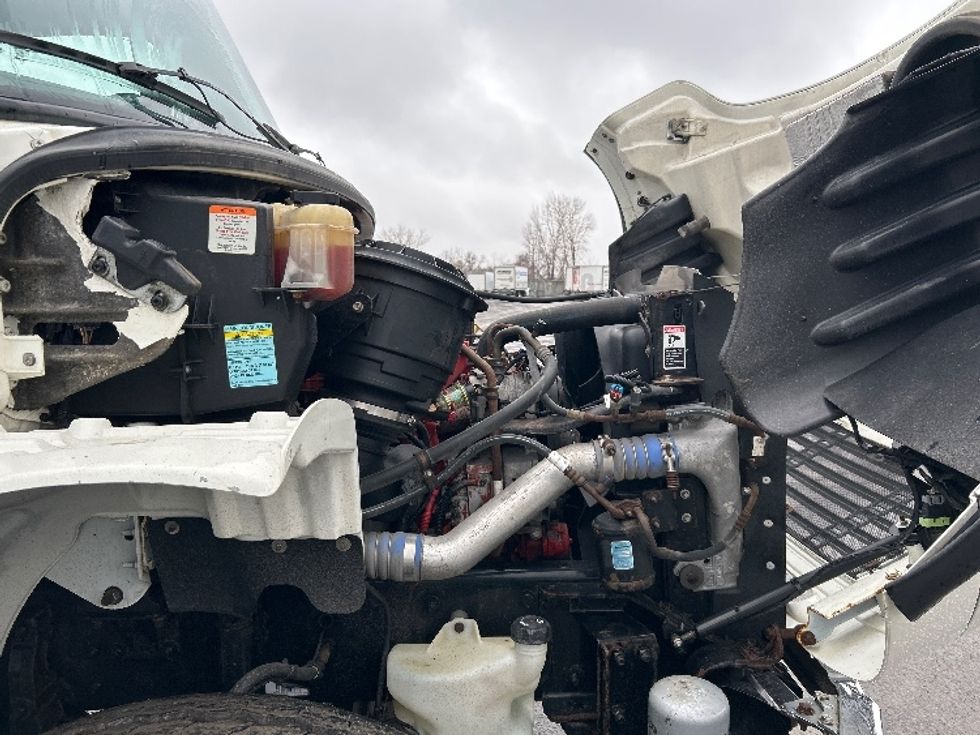 Other Truck-Light and Medium Duty Trucks-Freightliner-2019-M2-Montreal-PQ-219,979\n\t\tkm-$ 99,000 - Image 19