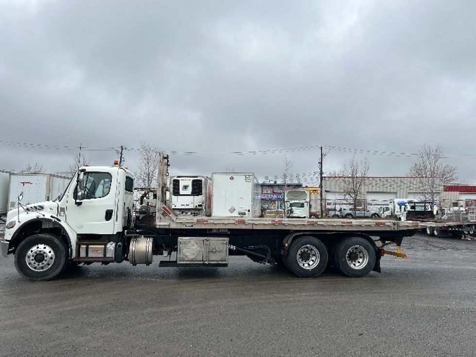 Other Truck-Light and Medium Duty Trucks-Freightliner-2019-M2-Montreal-PQ-219,979\n\t\tkm-$ 99,000 - Image 4
