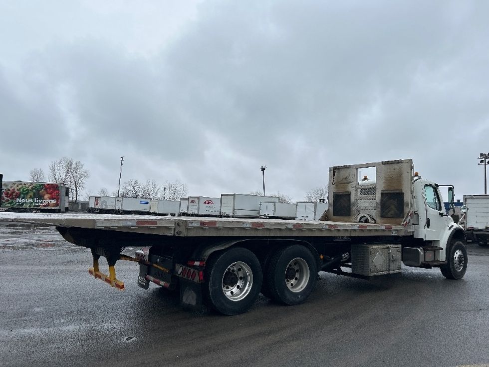 Other Truck-Light and Medium Duty Trucks-Freightliner-2019-M2-Montreal-PQ-219,979\n\t\tkm-$ 99,000 - Image 9
