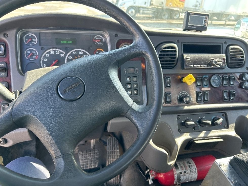 Other Truck-Light and Medium Duty Trucks-Freightliner-2019-M2-Montreal-PQ-224,984\n\t\tkm-$ 101,250 - Image 17