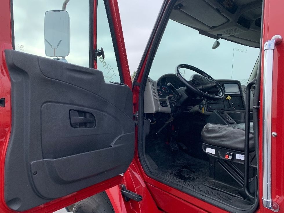Other Truck-Light and Medium Duty Trucks-International-2016-8600-Anaheim-CA-106,400\n\t\tmiles-$ 34,250 - Image 16