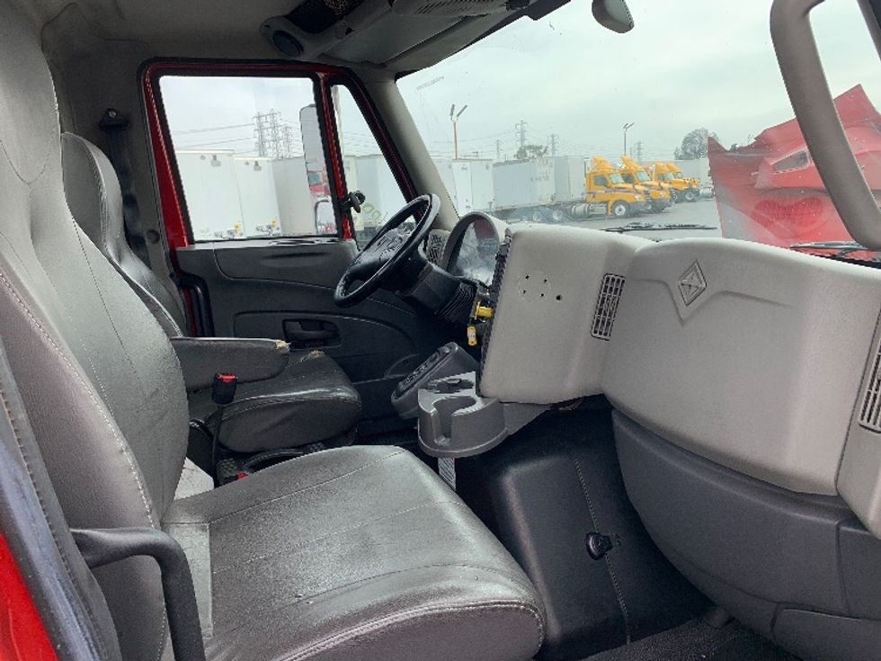Other Truck-Light and Medium Duty Trucks-International-2016-8600-Anaheim-CA-106,400\n\t\tmiles-$ 34,250 - Image 22