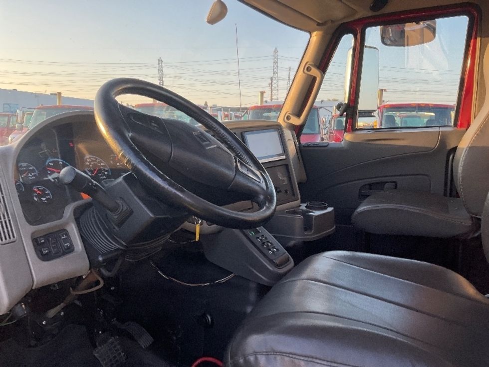 Other Truck-Light and Medium Duty Trucks-International-2016-8600-Anaheim-CA-112,206\n\t\tmiles-$ 34,000 - Image 12