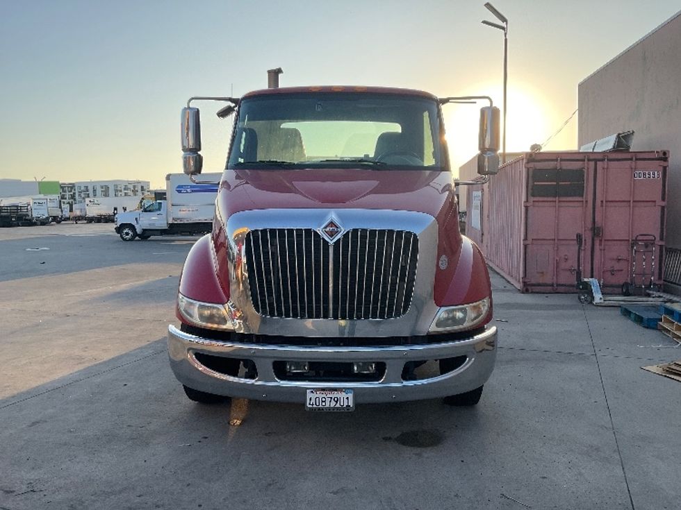 Other Truck-Light and Medium Duty Trucks-International-2016-8600-Anaheim-CA-112,206\n\t\tmiles-$ 34,000 - Image 2