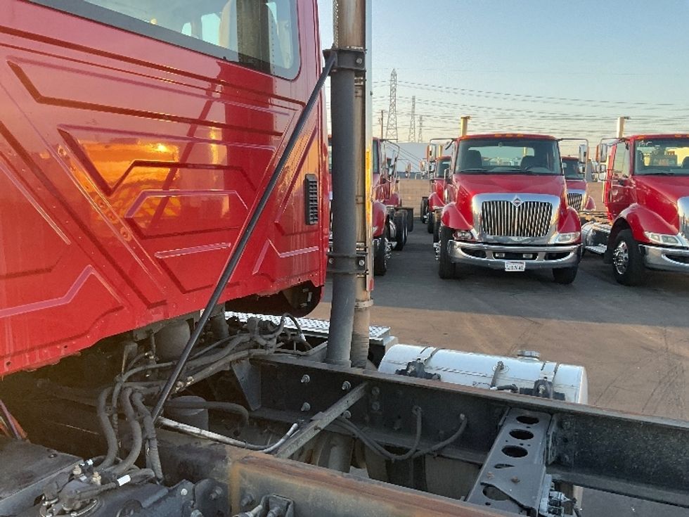 Other Truck-Light and Medium Duty Trucks-International-2016-8600-Anaheim-CA-112,206\n\t\tmiles-$ 34,000 - Image 20