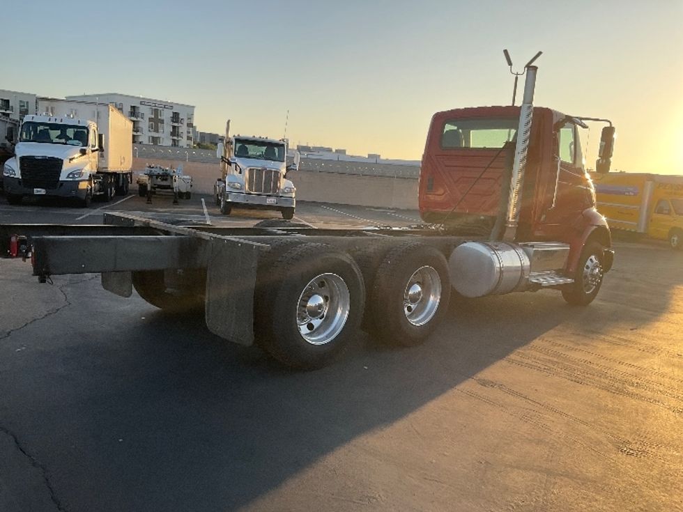 Other Truck-Light and Medium Duty Trucks-International-2016-8600-Anaheim-CA-112,206\n\t\tmiles-$ 34,000 - Image 8