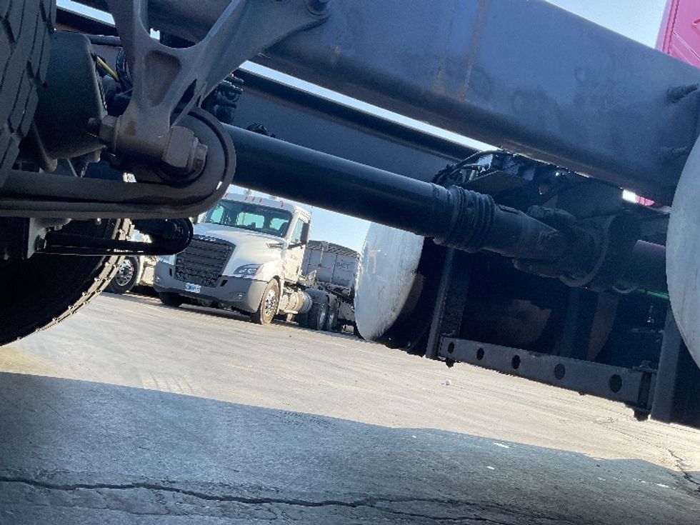 Other Truck-Light and Medium Duty Trucks-International-2016-8600-Anaheim-CA-113,752\n\t\tmiles-$ 34,000 - Image 10