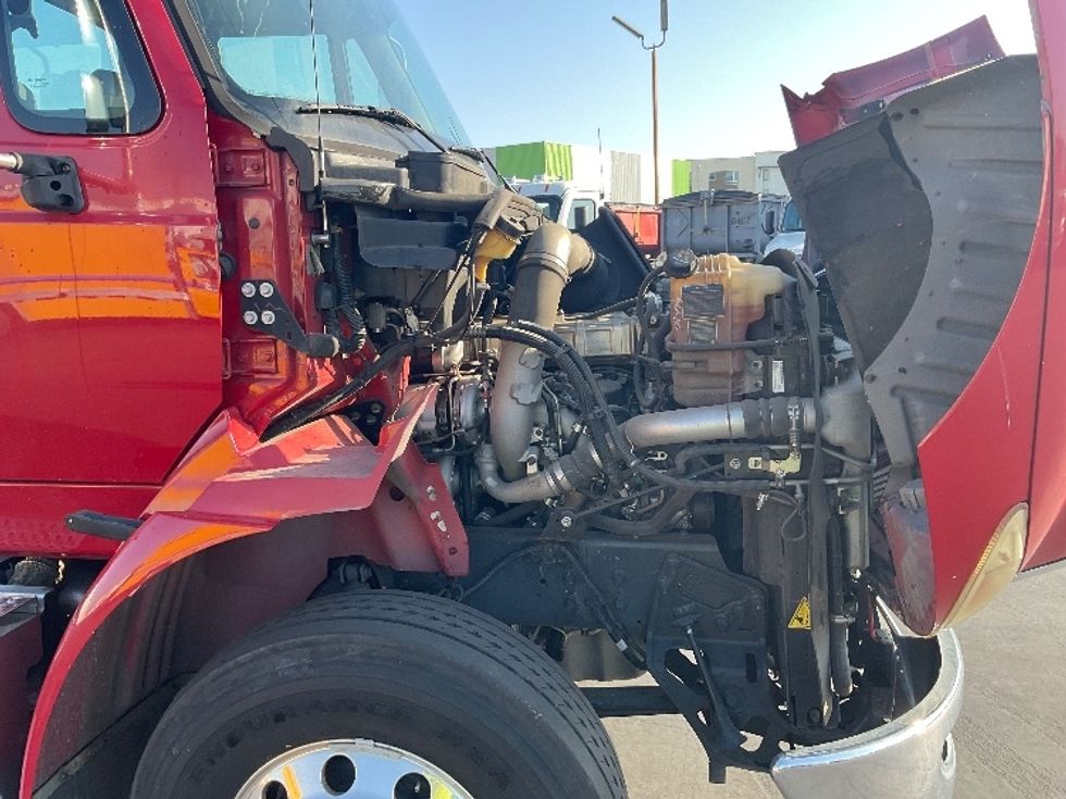 Other Truck-Light and Medium Duty Trucks-International-2016-8600-Anaheim-CA-113,752\n\t\tmiles-$ 34,000 - Image 19