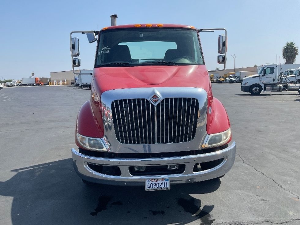Other Truck-Light and Medium Duty Trucks-International-2016-8600-Anaheim-CA-47,508\n\t\tmiles-$ 35,500 - Image 2