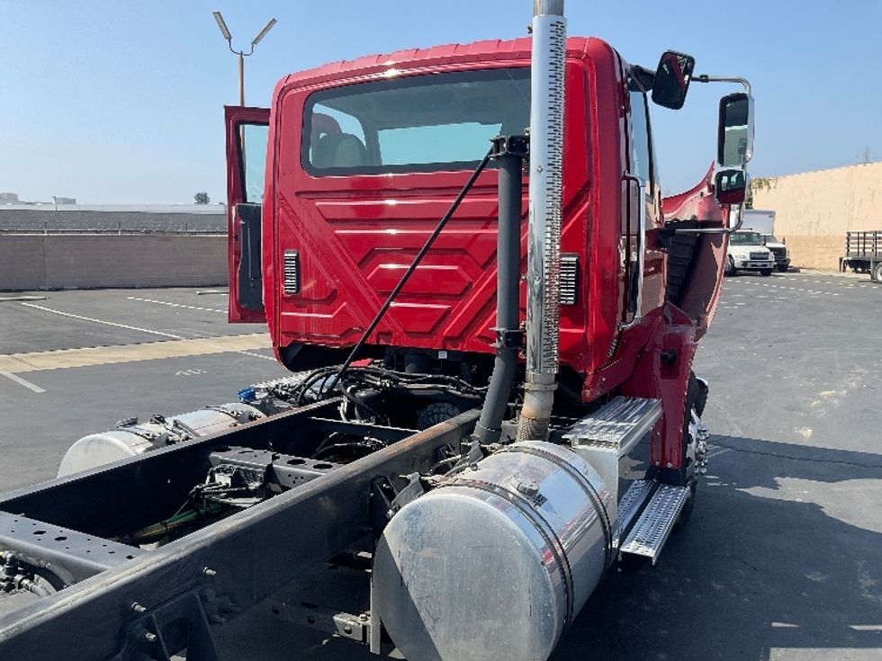 Other Truck-Light and Medium Duty Trucks-International-2016-8600-Anaheim-CA-47,508\n\t\tmiles-$ 35,500 - Image 27