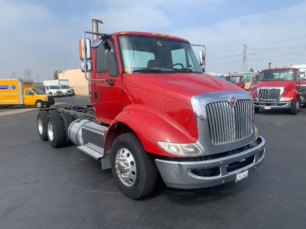 Other Truck-Light and Medium Duty Trucks-International-2016-8600-Anaheim-CA-80,930\n\t\tmiles-$ 35,000 - Image 1