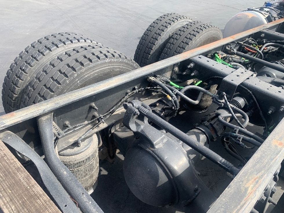 Other Truck-Light and Medium Duty Trucks-International-2016-8600-Anaheim-CA-80,930\n\t\tmiles-$ 35,000 - Image 11