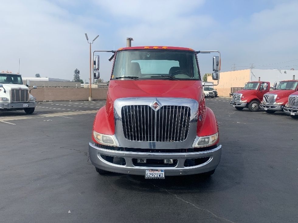 Other Truck-Light and Medium Duty Trucks-International-2016-8600-Anaheim-CA-80,930\n\t\tmiles-$ 35,000 - Image 2