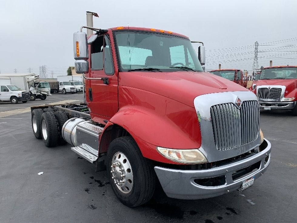 Other Truck-Light and Medium Duty Trucks-International-2016-8600-Anaheim-CA-96,258\n\t\tmiles-$ 34,500 - Image 1