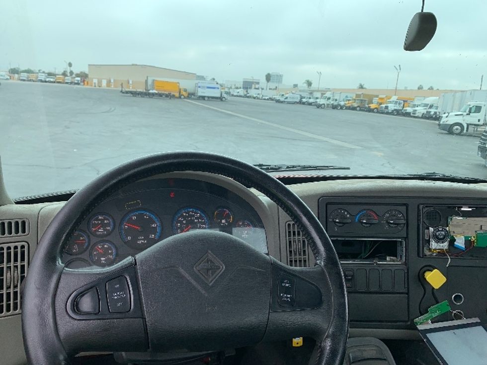 Other Truck-Light and Medium Duty Trucks-International-2016-8600-Anaheim-CA-96,258\n\t\tmiles-$ 34,500 - Image 18