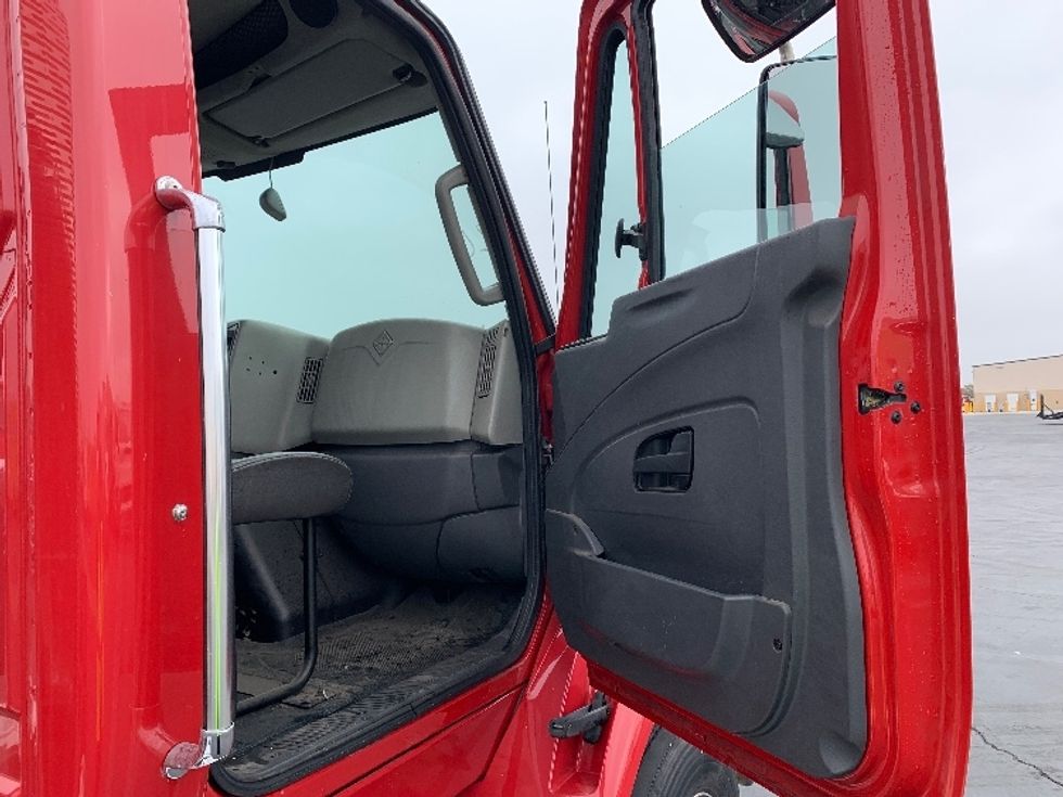 Other Truck-Light and Medium Duty Trucks-International-2016-8600-Anaheim-CA-96,258\n\t\tmiles-$ 34,500 - Image 20