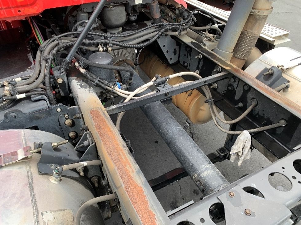 Other Truck-Light and Medium Duty Trucks-International-2016-8600-Anaheim-CA-96,258\n\t\tmiles-$ 34,500 - Image 29