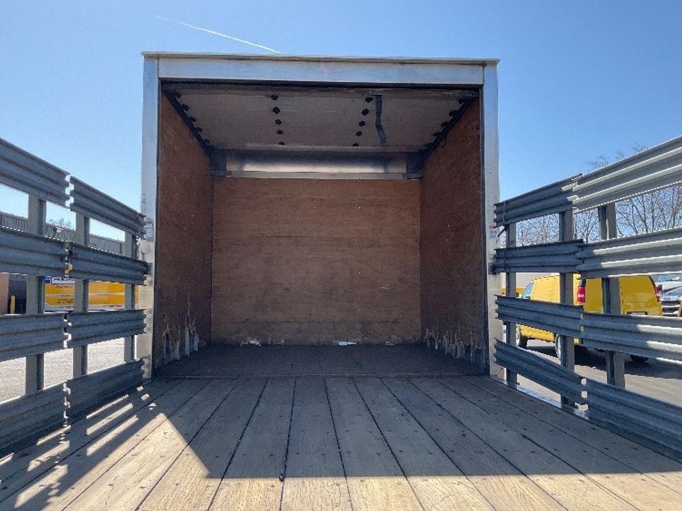 Other Truck-Light and Medium Duty Trucks-Isuzu-2021-NQR-Capitol Heights-MD-105,422\n\t\tmiles-$ 44,750 - Image 8