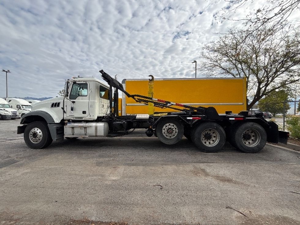 Other Truck-Light and Medium Duty Trucks-Mack-2020-GR64F-Salt Lake City-UT-147,558\n\t\tmiles-$ 135,000 - Image 4