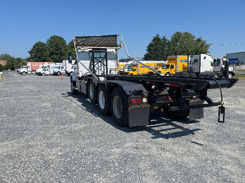 Other Truck-Light and Medium Duty Trucks-Volvo-2019-VHD64200-Concord-NC-226,741\n\t\tmiles-$ 140,000 - Image 6