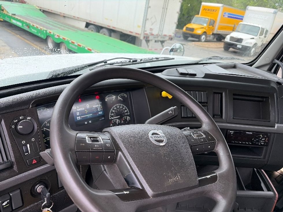 Other Truck-Light and Medium Duty Trucks-Volvo-2020-VHD64F-Dallas-TX-161,109\n\t\tmiles-$ 113,000 - Image 16