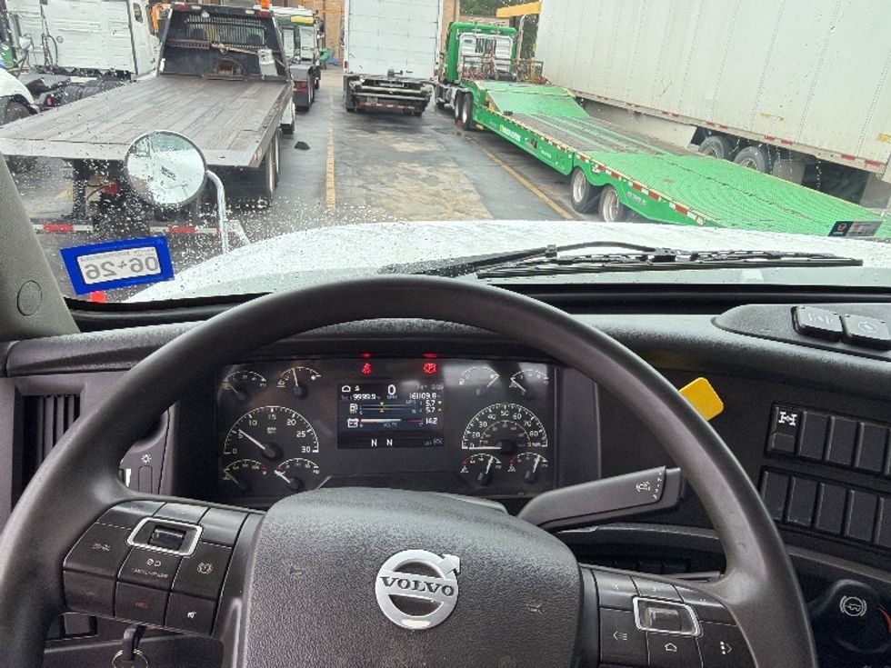 Other Truck-Light and Medium Duty Trucks-Volvo-2020-VHD64F-Dallas-TX-161,109\n\t\tmiles-$ 113,000 - Image 17