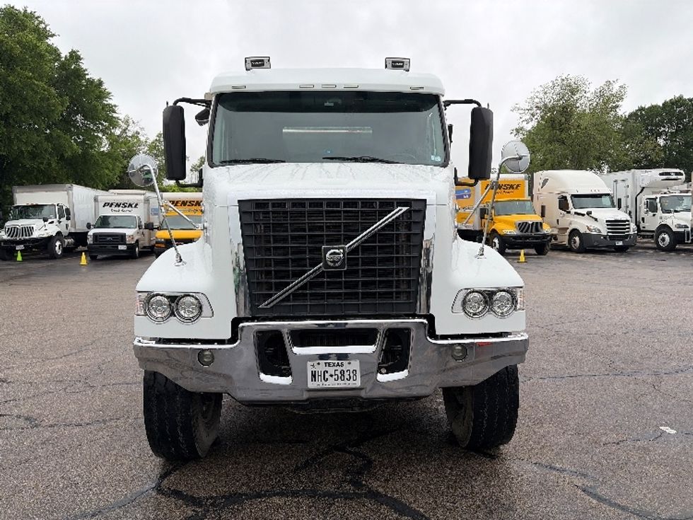 Other Truck-Light and Medium Duty Trucks-Volvo-2020-VHD64F-Dallas-TX-161,109\n\t\tmiles-$ 113,000 - Image 2