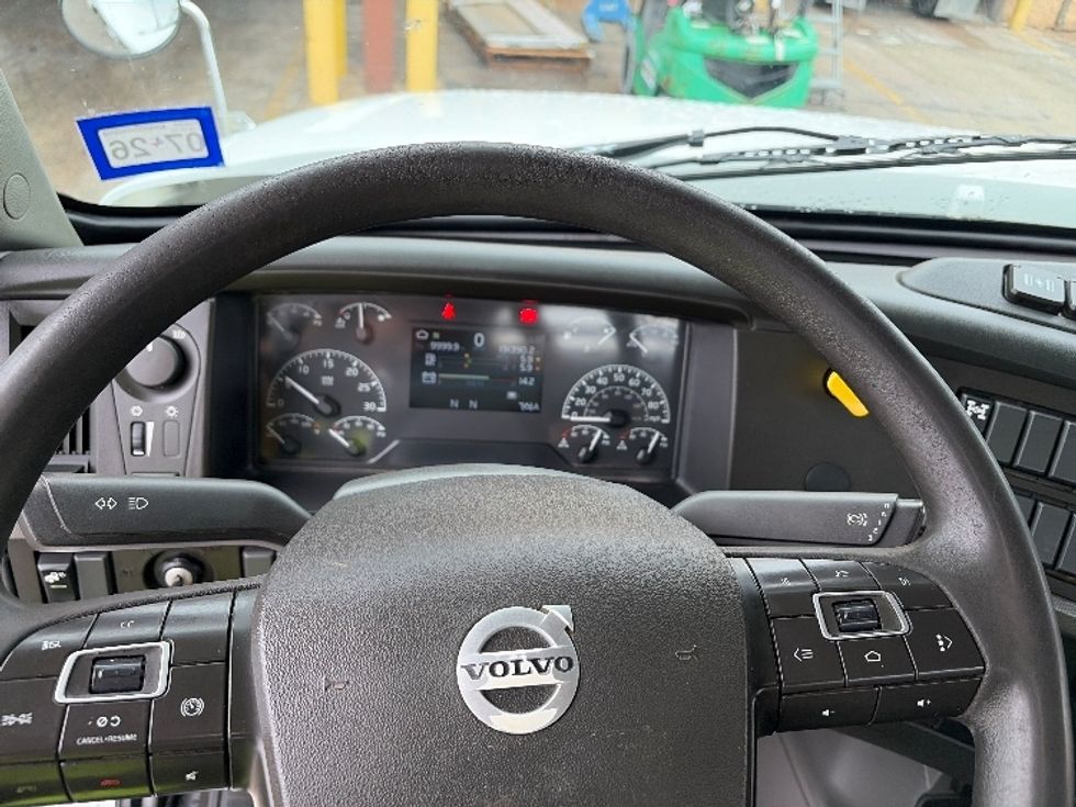 Other Truck-Light and Medium Duty Trucks-Volvo-2020-VHD64F-San Antonio-TX-191,394\n\t\tmiles-$ 112,500 - Image 12