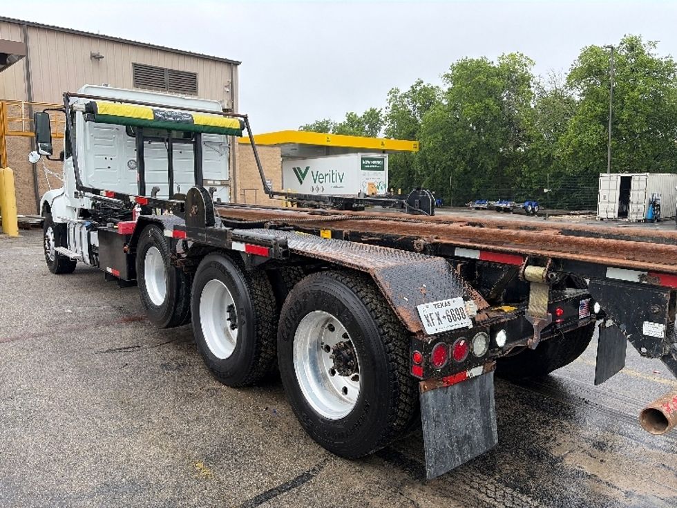 Other Truck-Light and Medium Duty Trucks-Volvo-2020-VHD64F-San Antonio-TX-191,394\n\t\tmiles-$ 112,500 - Image 6