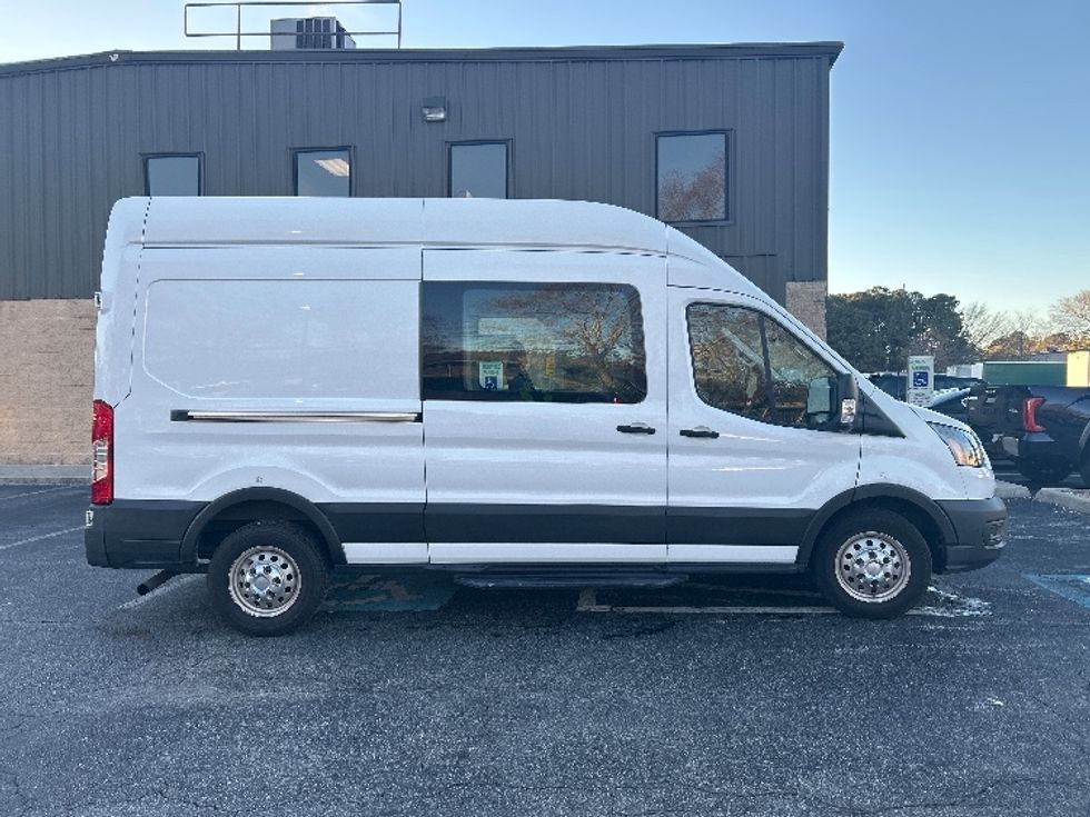Passenger Van-Light and Medium Duty Trucks-Ford-2021-Transit 250-Chesapeake-VA-57,682\n\t\tmiles-$ 32,750 - Image 15