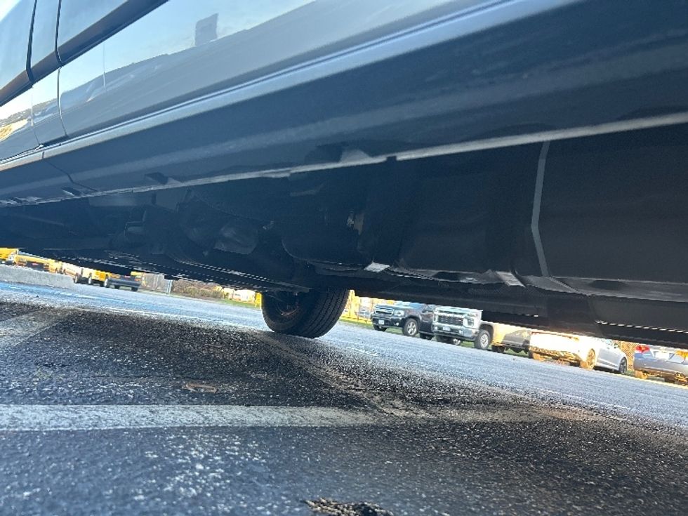 Passenger Van-Light and Medium Duty Trucks-Ford-2021-Transit 250-Chesapeake-VA-57,682\n\t\tmiles-$ 32,750 - Image 5