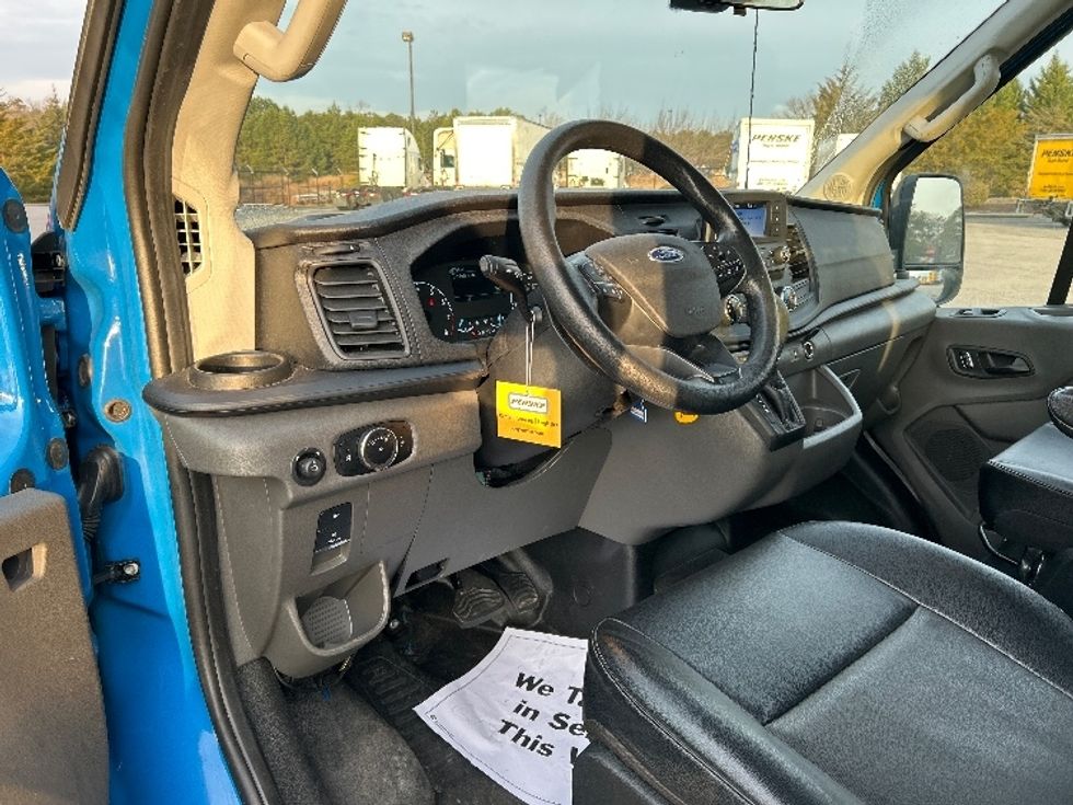 Passenger Van-Light and Medium Duty Trucks-Ford-2022-Transit 250-Prince George-VA-33,818\n\t\tmiles-$ 38,250 - Image 17