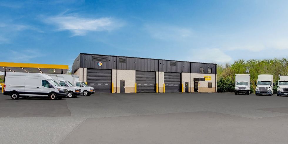 Penske Used Truck Center - Greensboro