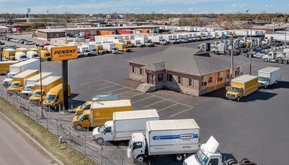 Penske Used Truck Center - Melrose