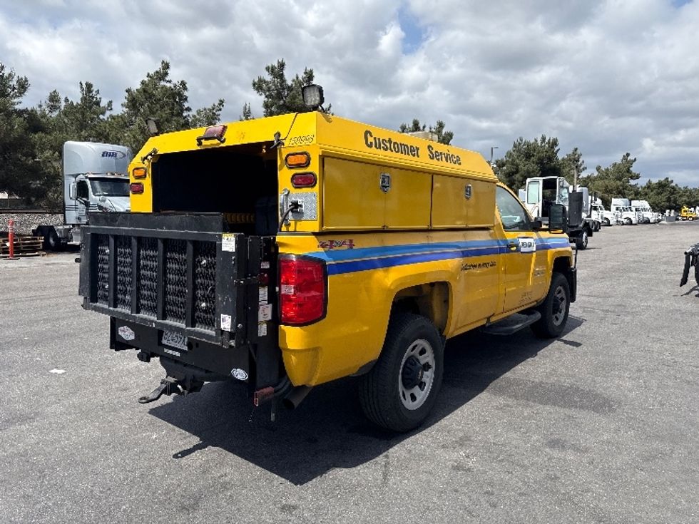 Pickup Truck-Light and Medium Duty Trucks-Chevrolet-2016-SILVERAD-City Of Industry-CA-86,232\n\t\tmiles-$ 43,605 - Image 13