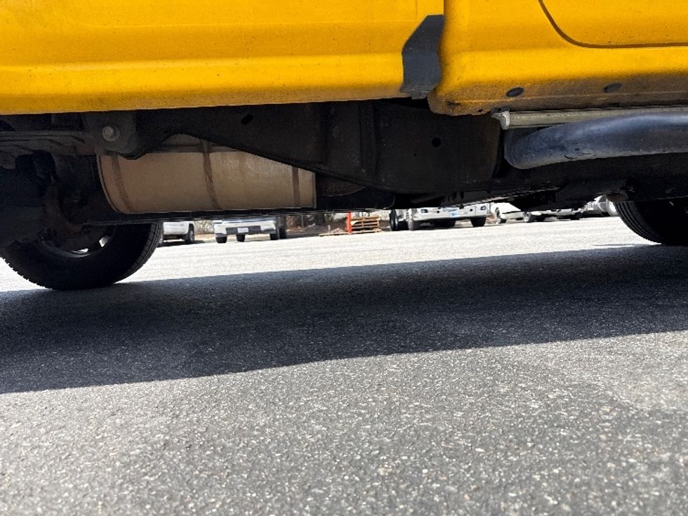 Pickup Truck-Light and Medium Duty Trucks-Chevrolet-2016-SILVERAD-City Of Industry-CA-86,232\n\t\tmiles-$ 43,605 - Image 14