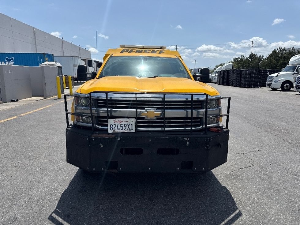 Pickup Truck-Light and Medium Duty Trucks-Chevrolet-2016-SILVERAD-City Of Industry-CA-86,232\n\t\tmiles-$ 43,605 - Image 2