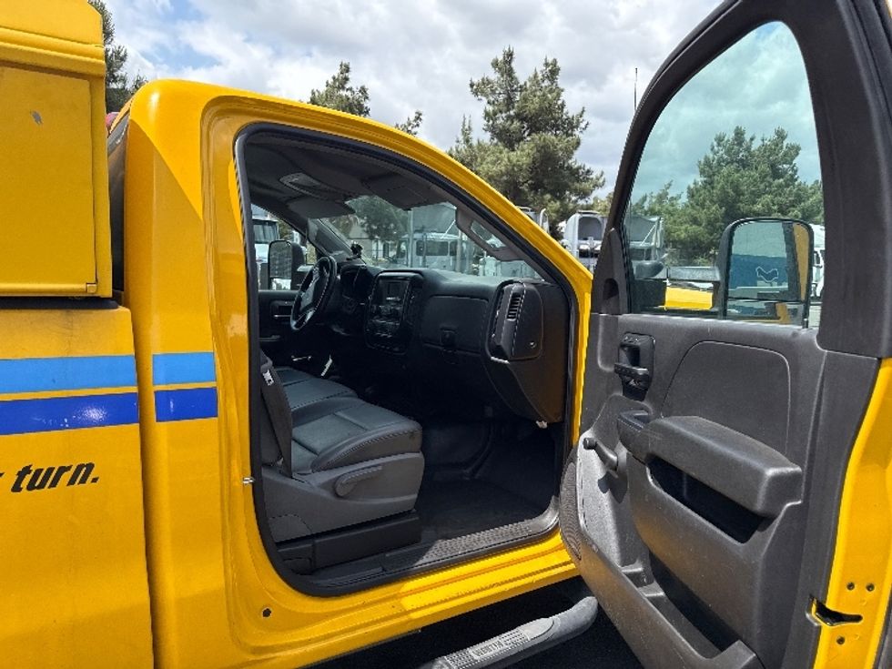 Pickup Truck-Light and Medium Duty Trucks-Chevrolet-2016-SILVERAD-City Of Industry-CA-86,232\n\t\tmiles-$ 43,605 - Image 20