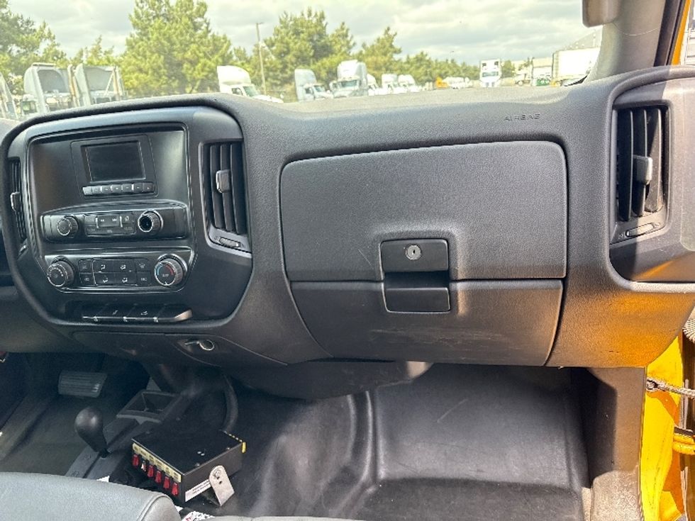 Pickup Truck-Light and Medium Duty Trucks-Chevrolet-2016-SILVERAD-City Of Industry-CA-86,232\n\t\tmiles-$ 43,605 - Image 21