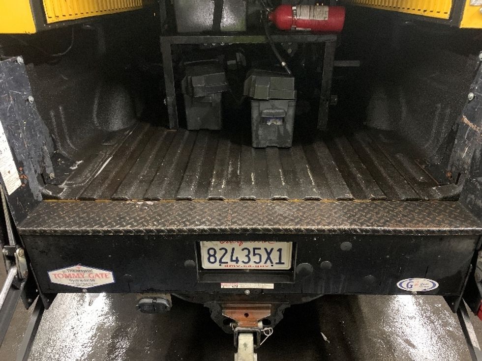 Pickup Truck-Light and Medium Duty Trucks-Chevrolet-2016-SILVERAD-City Of Industry-CA-86,334\n\t\tmiles-$ 41,000 - Image 10