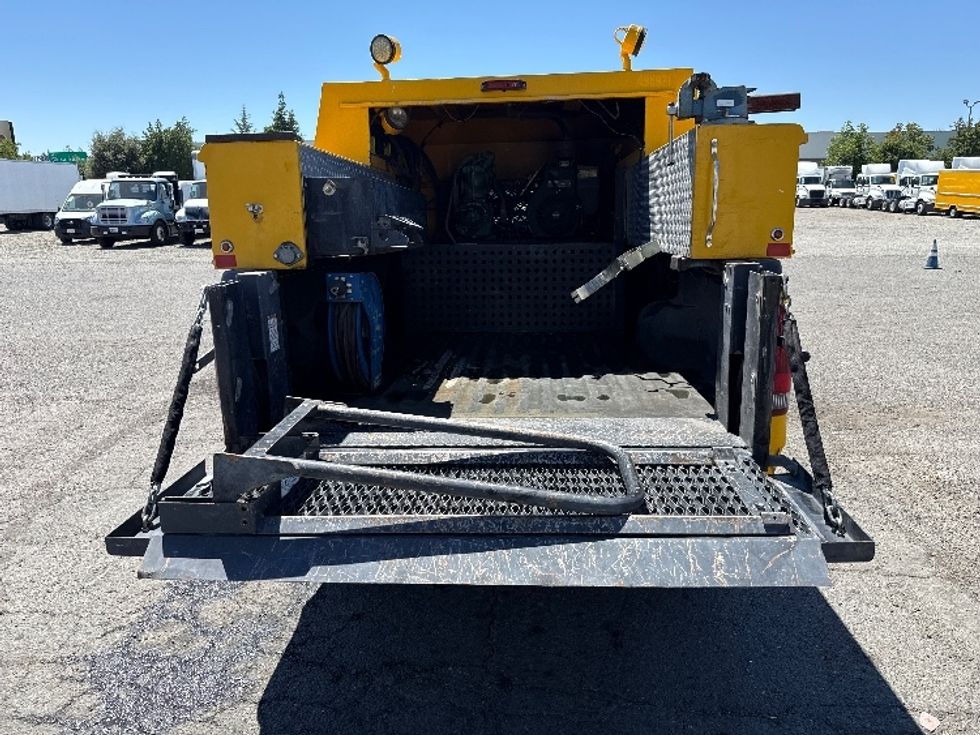 Pickup Truck-Light and Medium Duty Trucks-Ford-2006-F350-West Sacramento-CA-169,335\n\t\tmiles-$ 15,000 - Image 10
